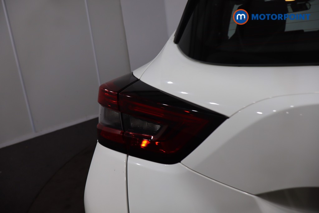 Nissan Juke Acenta Automatic Petrol SUV - Stock Number (1634239) - 33rd supplementary image