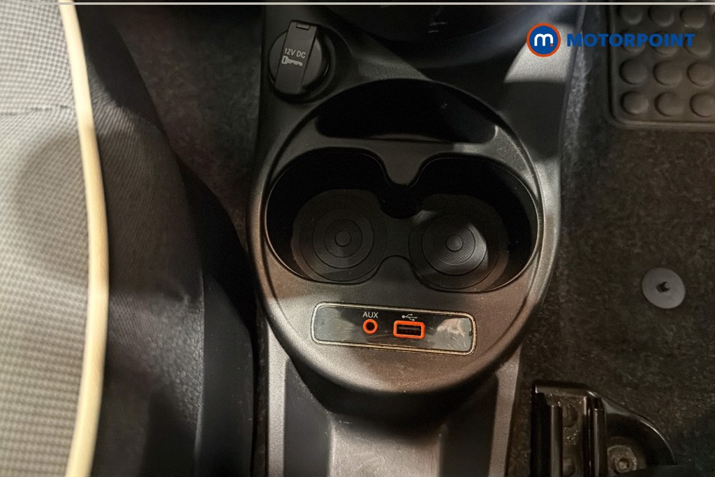 Fiat 500 Lounge Manual Petrol Hatchback - Stock Number (1634392) - 16th supplementary image