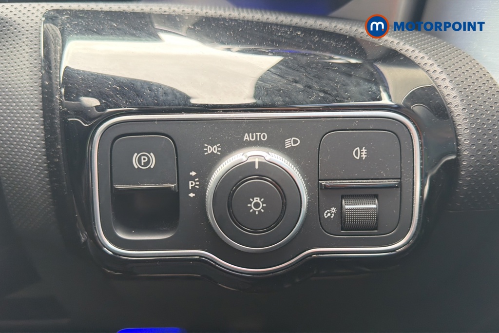 Mercedes-Benz A Class Amg Line Automatic Petrol Hatchback - Stock Number (1634421) - 11th supplementary image