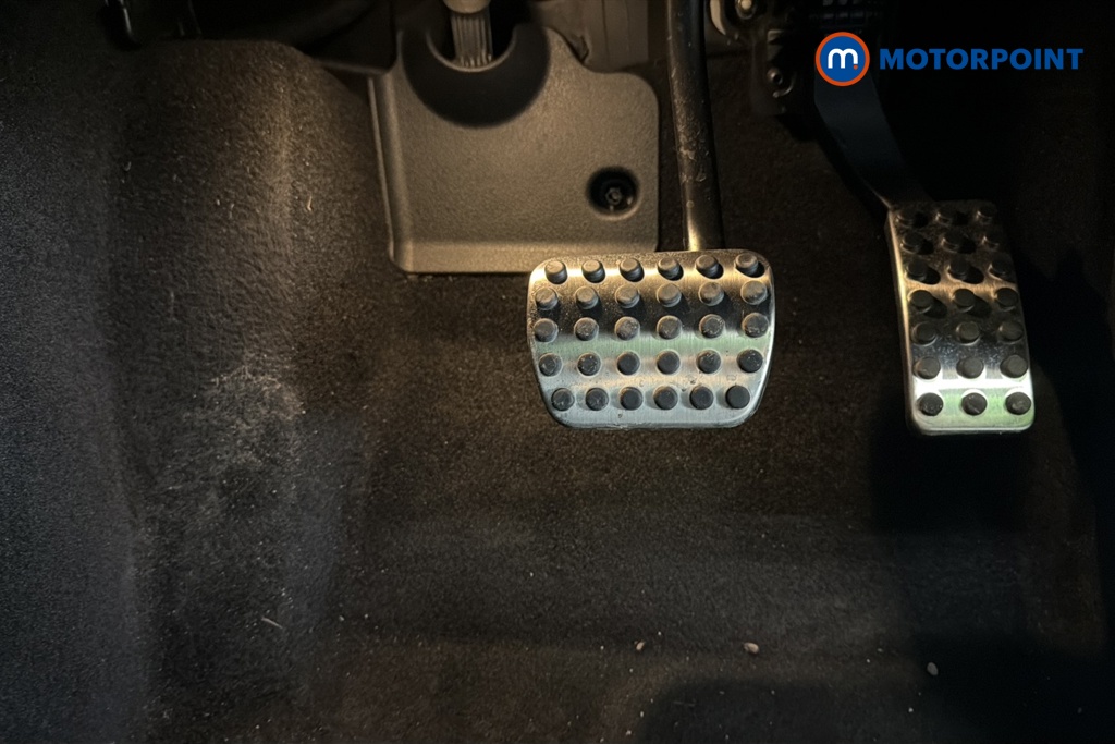 Mercedes-Benz A Class Amg Line Automatic Petrol Hatchback - Stock Number (1634421) - 24th supplementary image