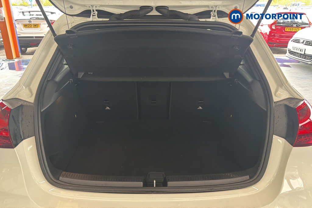 Mercedes-Benz A Class Amg Line Automatic Petrol Hatchback - Stock Number (1634421) - 30th supplementary image