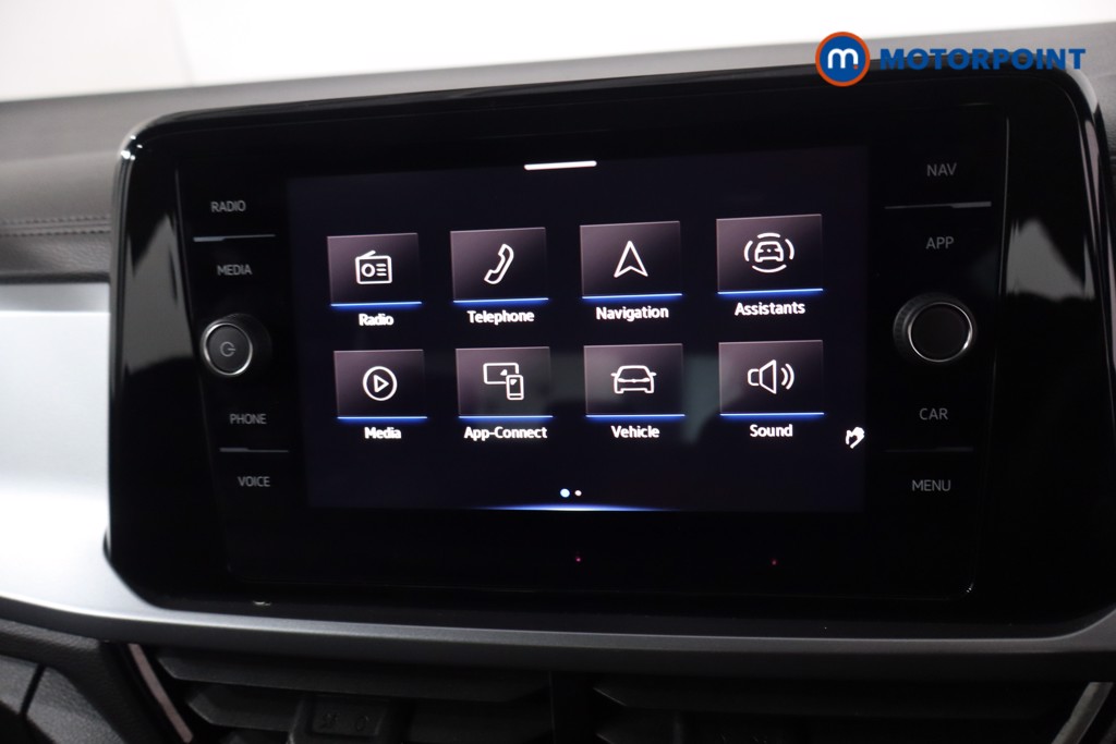 Volkswagen T-Roc Life Automatic Petrol SUV - Stock Number (1634463) - 2nd supplementary image