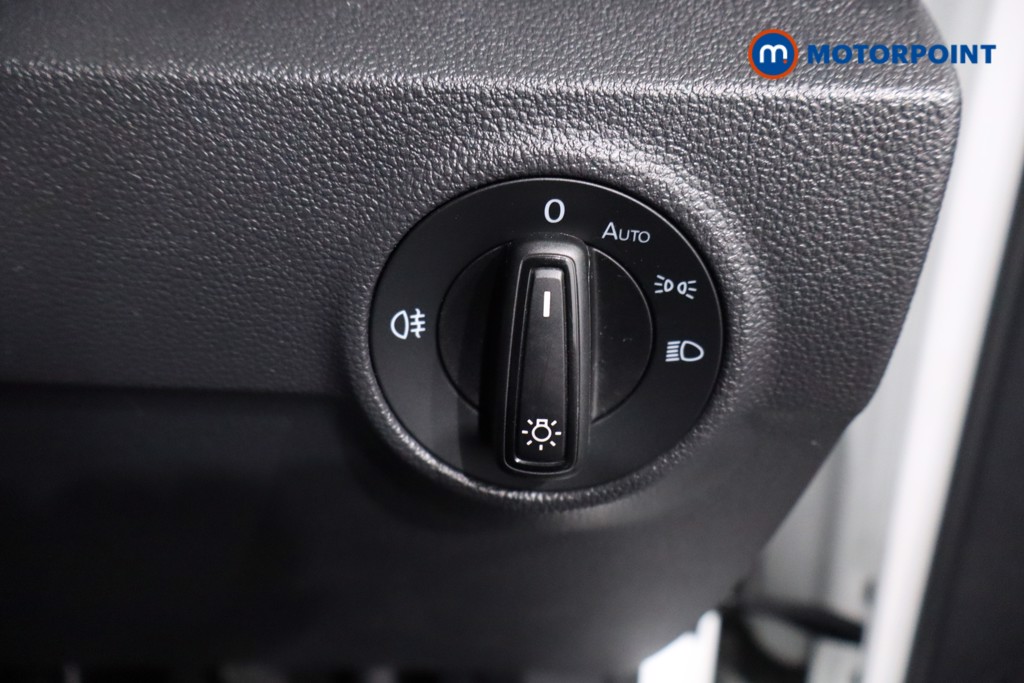 Volkswagen T-Roc Life Automatic Petrol SUV - Stock Number (1634463) - 17th supplementary image