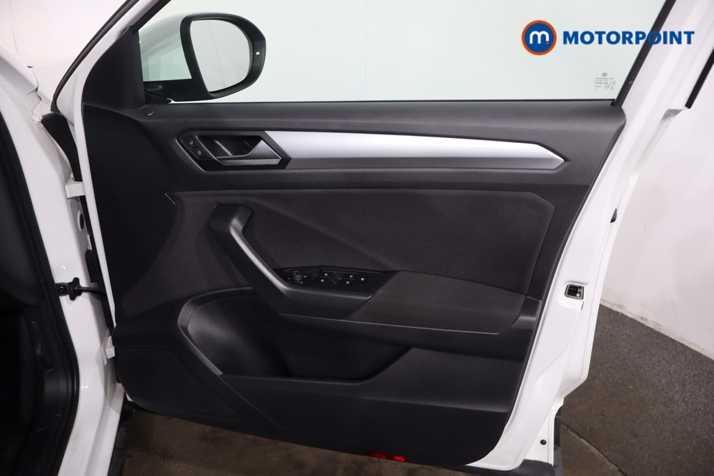 Volkswagen T-Roc Life Automatic Petrol SUV - Stock Number (1634463) - 23rd supplementary image