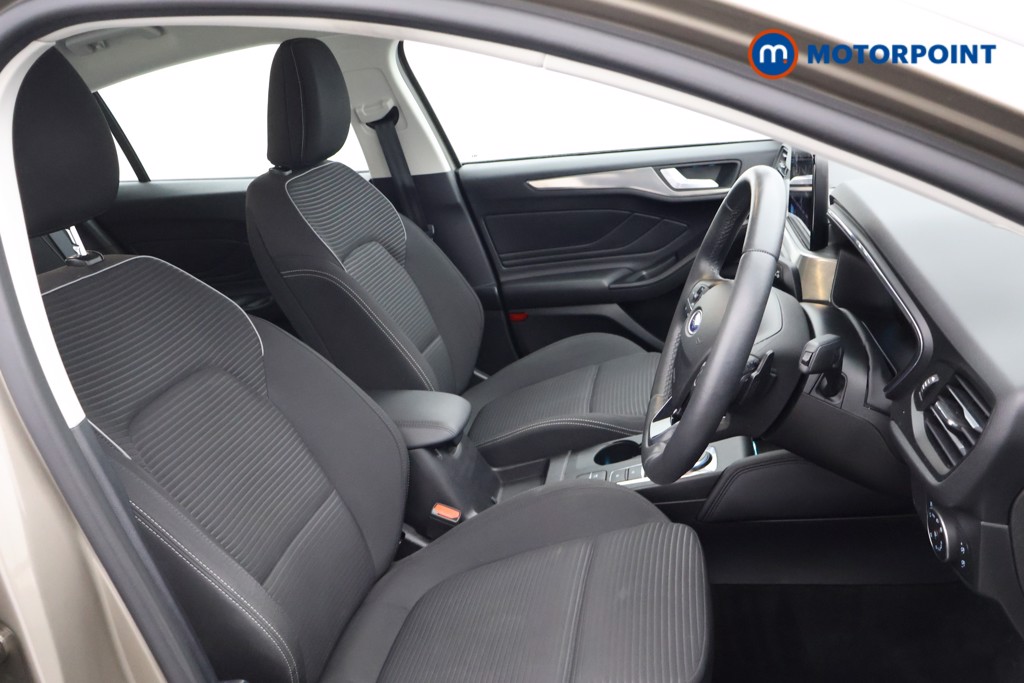 Ford Focus Titanium Automatic Petrol Hatchback - Stock Number (1634474) - 13th supplementary image