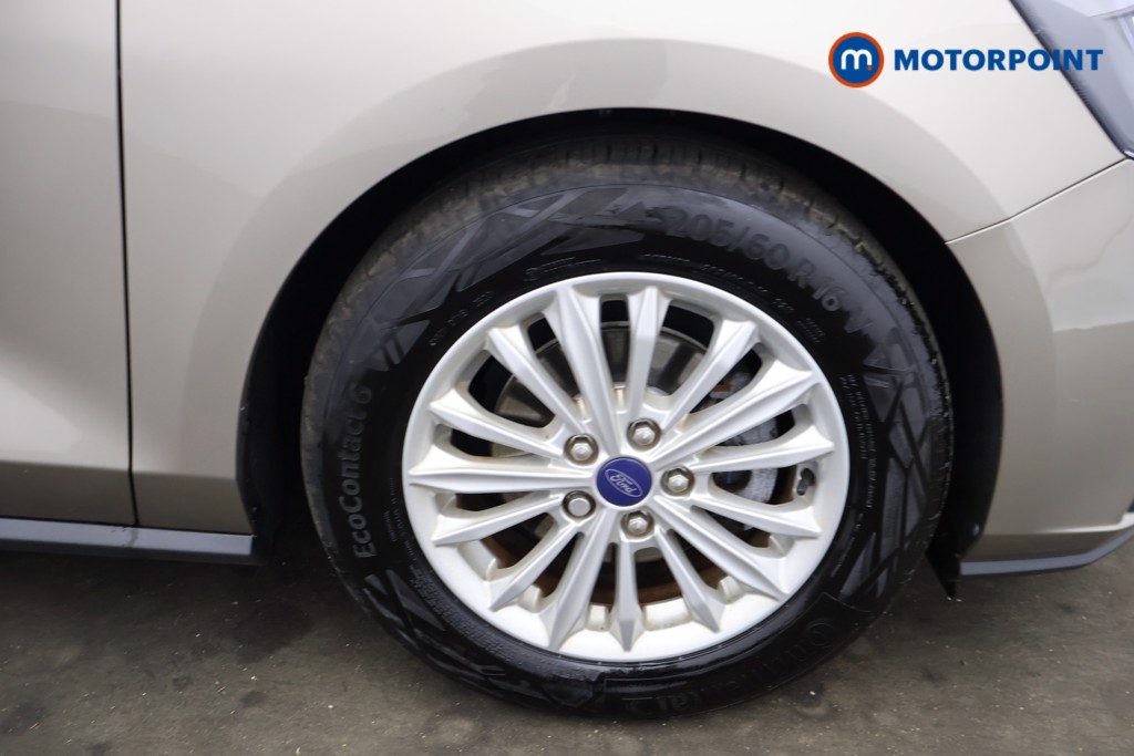 Ford Focus Titanium Automatic Petrol Hatchback - Stock Number (1634474) - 21st supplementary image