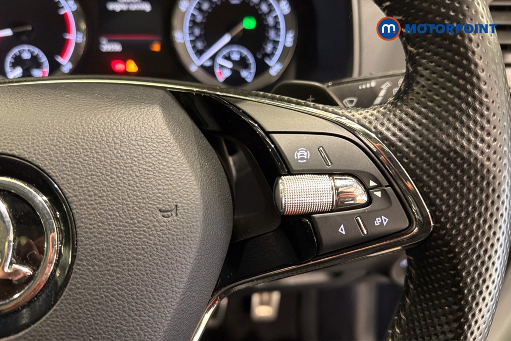 Skoda Karoq Sport Line Automatic Petrol SUV - Stock Number (1634511) - 4th supplementary image