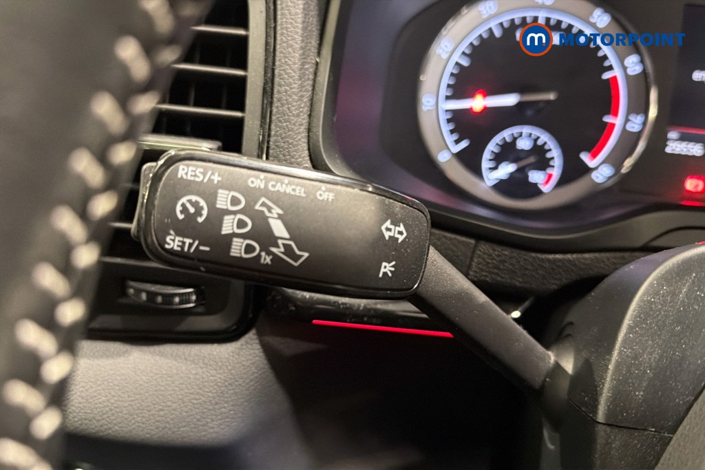 Skoda Karoq Sport Line Automatic Petrol SUV - Stock Number (1634511) - 6th supplementary image