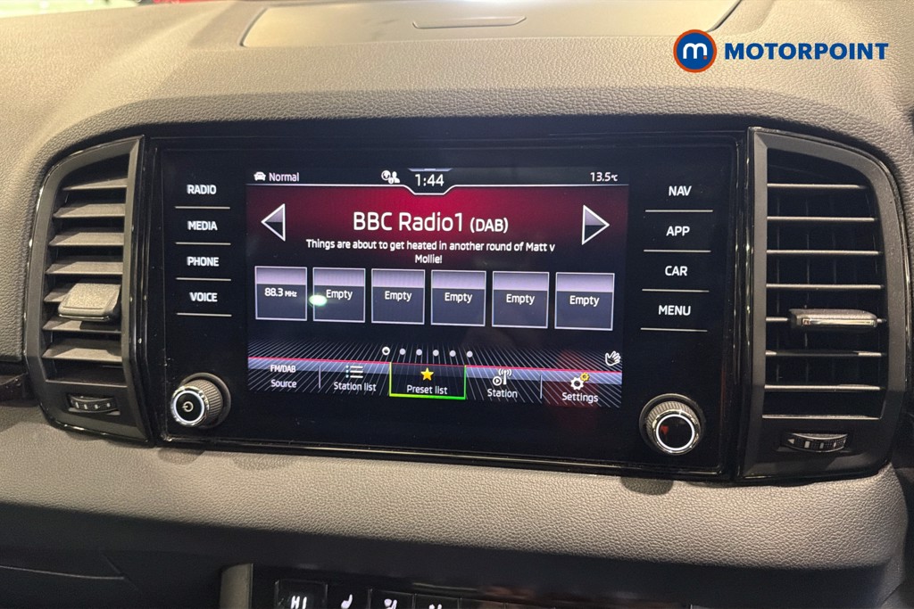 Skoda Karoq Sport Line Automatic Petrol SUV - Stock Number (1634511) - 9th supplementary image