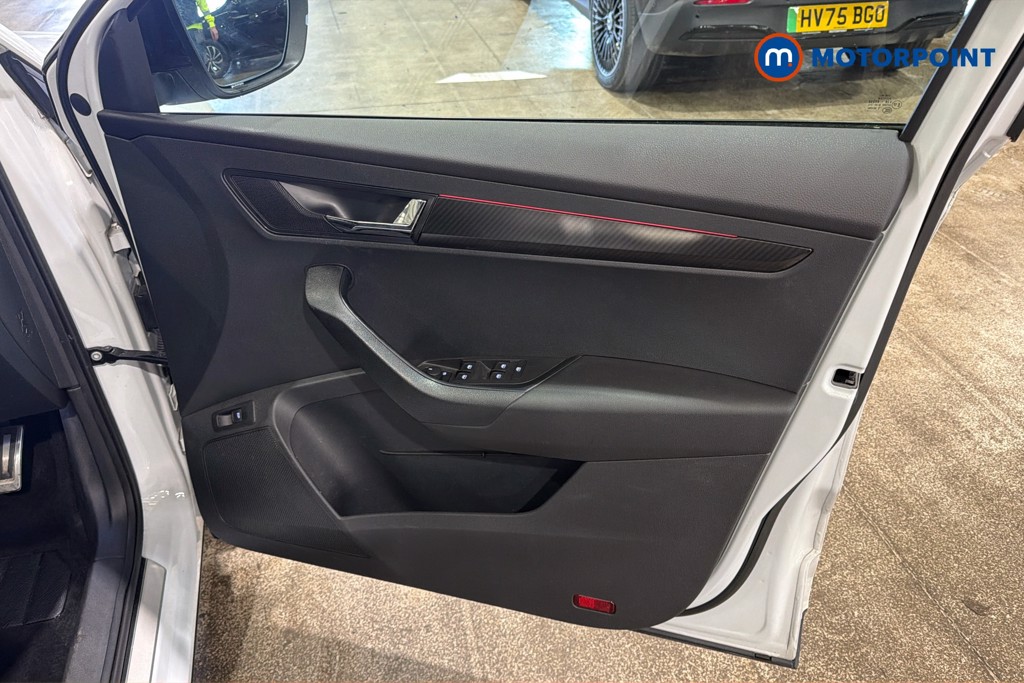 Skoda Karoq Sport Line Automatic Petrol SUV - Stock Number (1634511) - 19th supplementary image