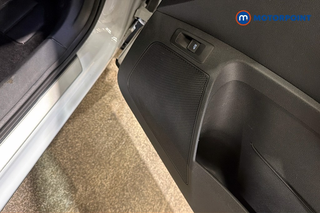 Skoda Karoq Sport Line Automatic Petrol SUV - Stock Number (1634511) - 21st supplementary image