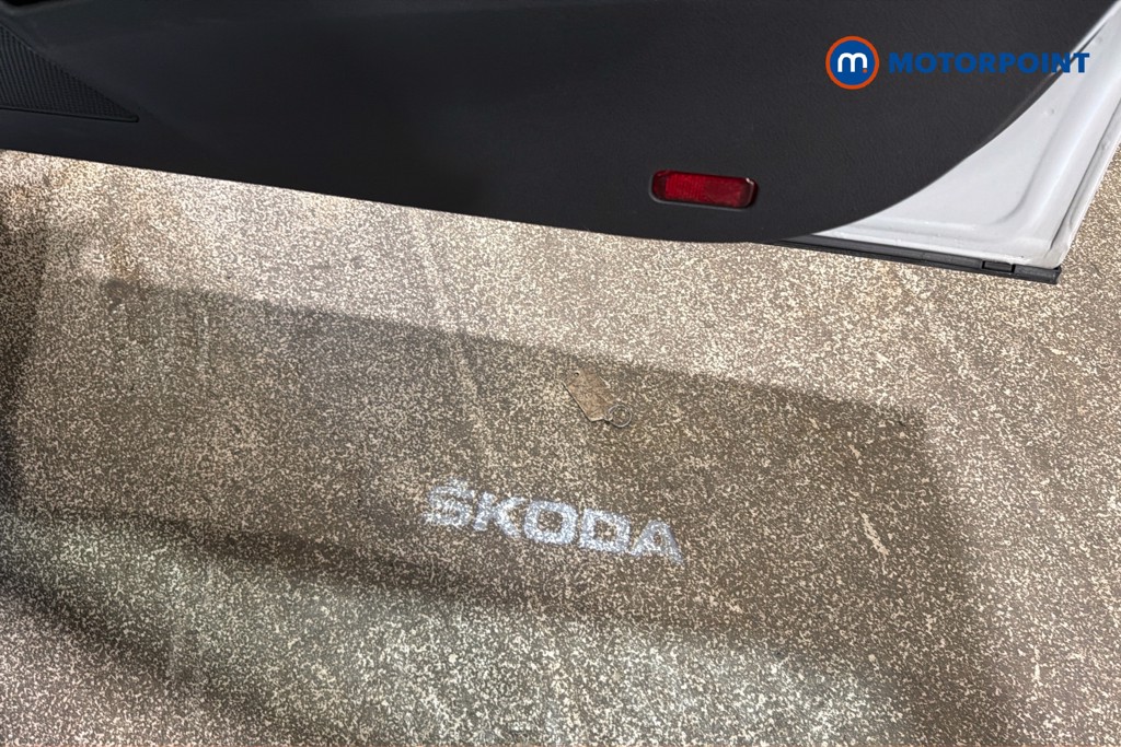 Skoda Karoq Sport Line Automatic Petrol SUV - Stock Number (1634511) - 26th supplementary image