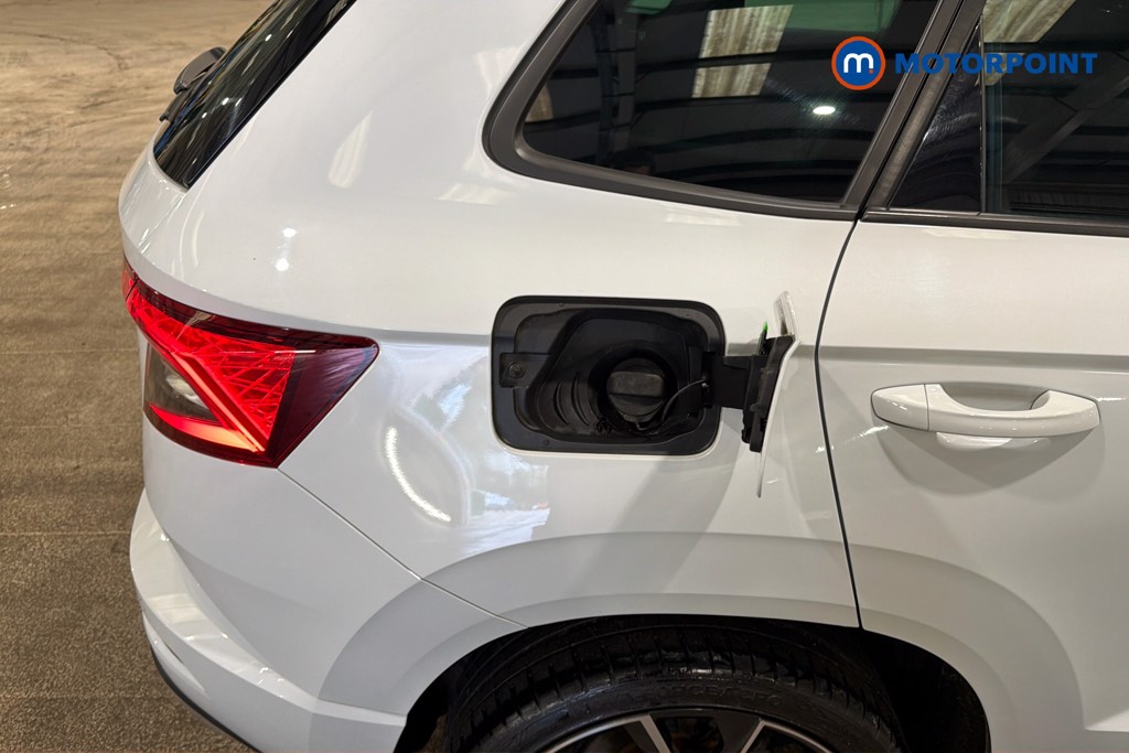 Skoda Karoq Sport Line Automatic Petrol SUV - Stock Number (1634511) - 41st supplementary image