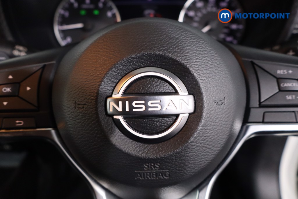 Nissan Juke N-Connecta Automatic Petrol SUV - Stock Number (1634574) - 13th supplementary image