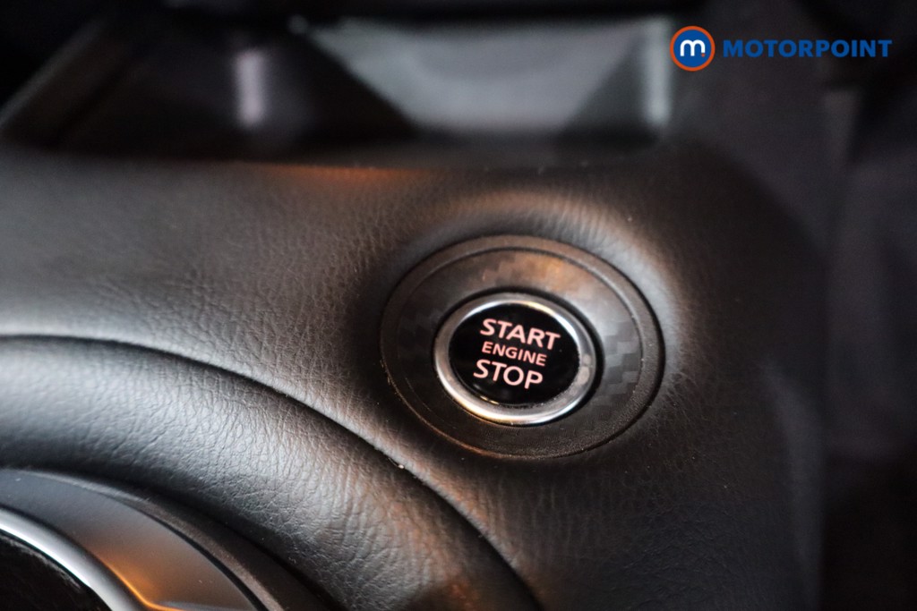 Nissan Juke N-Connecta Automatic Petrol SUV - Stock Number (1634574) - 21st supplementary image