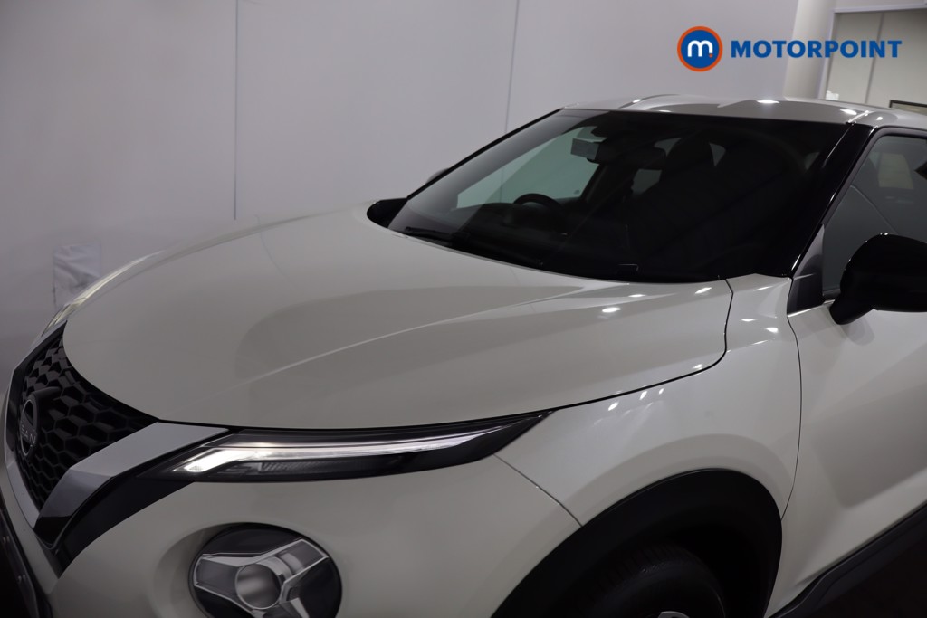 Nissan Juke N-Connecta Automatic Petrol SUV - Stock Number (1634574) - 27th supplementary image