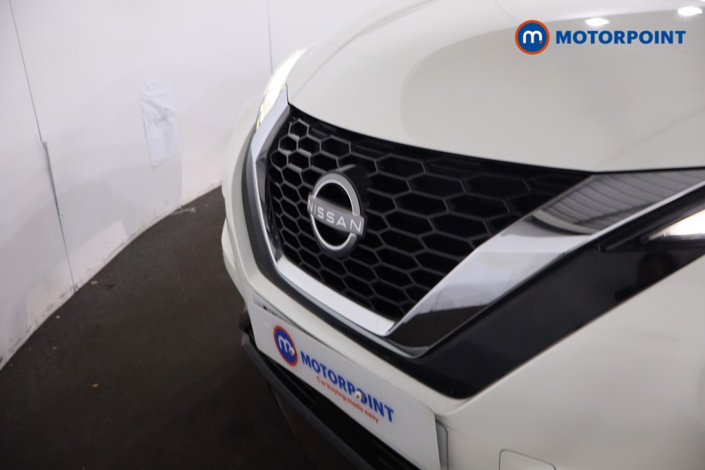 Nissan Juke N-Connecta Automatic Petrol SUV - Stock Number (1634574) - 28th supplementary image