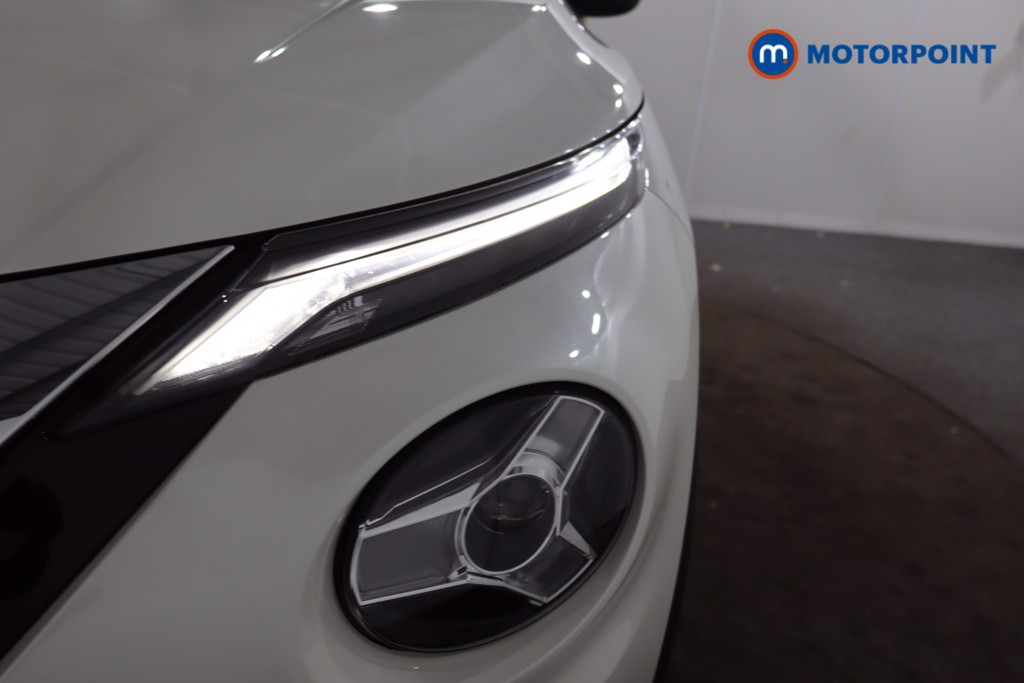 Nissan Juke N-Connecta Automatic Petrol SUV - Stock Number (1634574) - 30th supplementary image