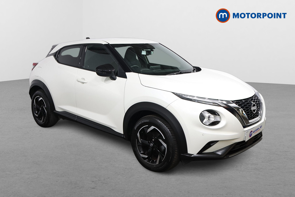 Nissan Juke N-Connecta Automatic Petrol SUV - Stock Number (1634574) - Drivers side front corner