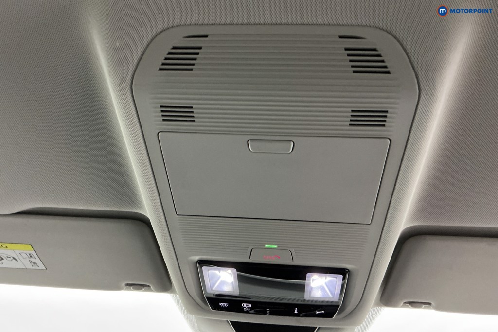 Volkswagen Tiguan Life Automatic Petrol SUV - Stock Number (1634926) - 3rd supplementary image