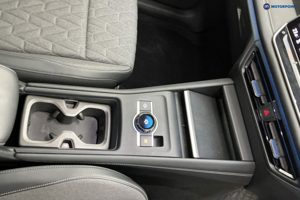 Volkswagen Tiguan Life Automatic Petrol SUV - Stock Number (1634926) - 19th supplementary image