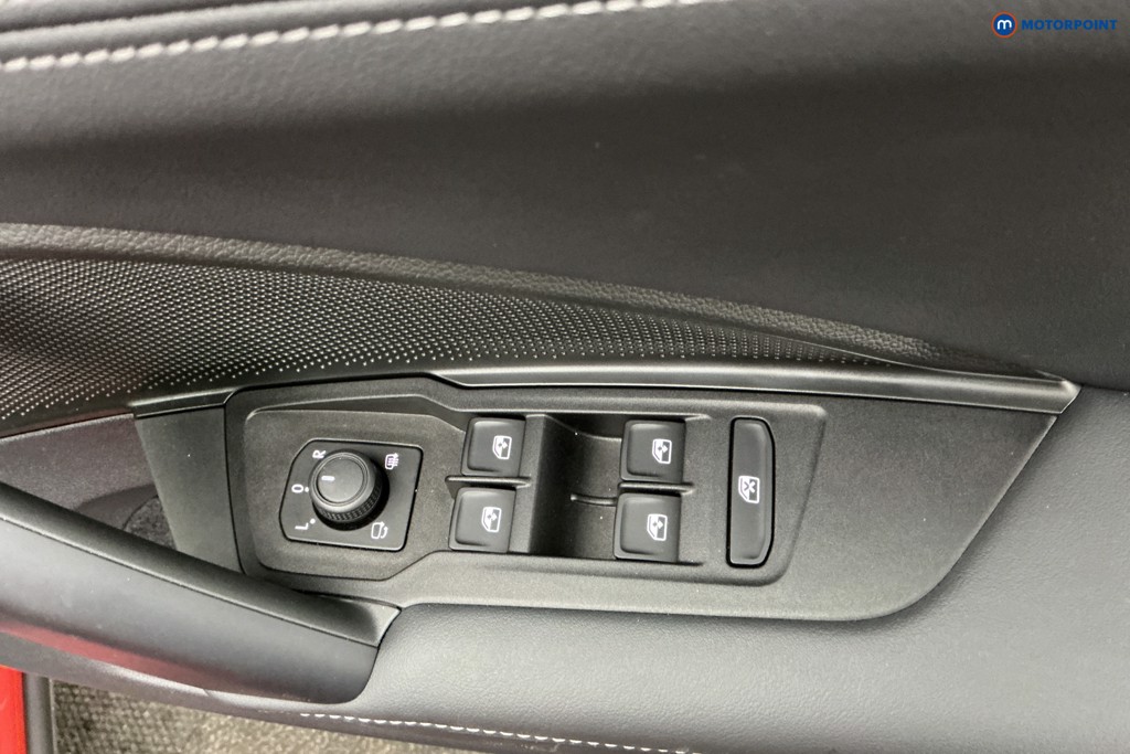 Volkswagen Tiguan Life Automatic Petrol SUV - Stock Number (1634926) - 27th supplementary image