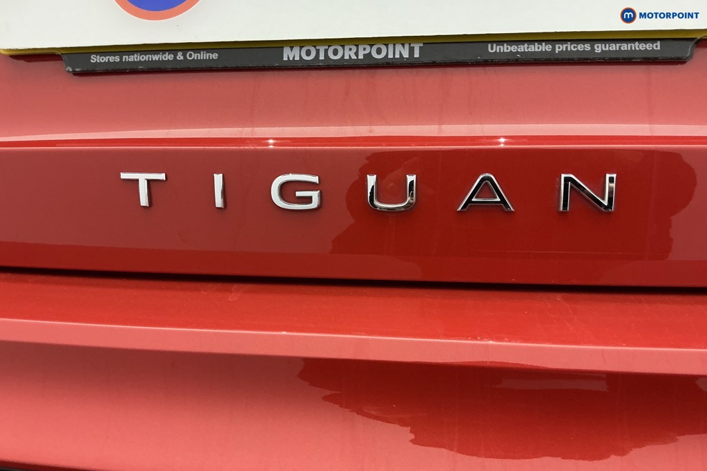 Volkswagen Tiguan Life Automatic Petrol SUV - Stock Number (1634926) - 37th supplementary image