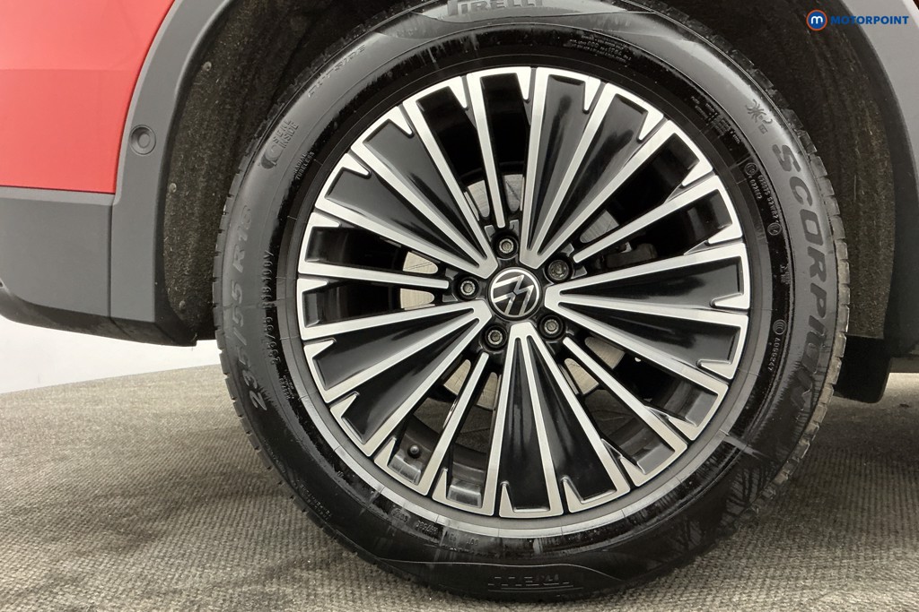 Volkswagen Tiguan Life Automatic Petrol SUV - Stock Number (1634926) - 40th supplementary image