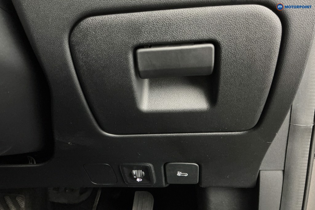 Mg Motor Uk HS Trophy Automatic Petrol-Electric Hybrid SUV - Stock Number (1634990) - 23rd supplementary image