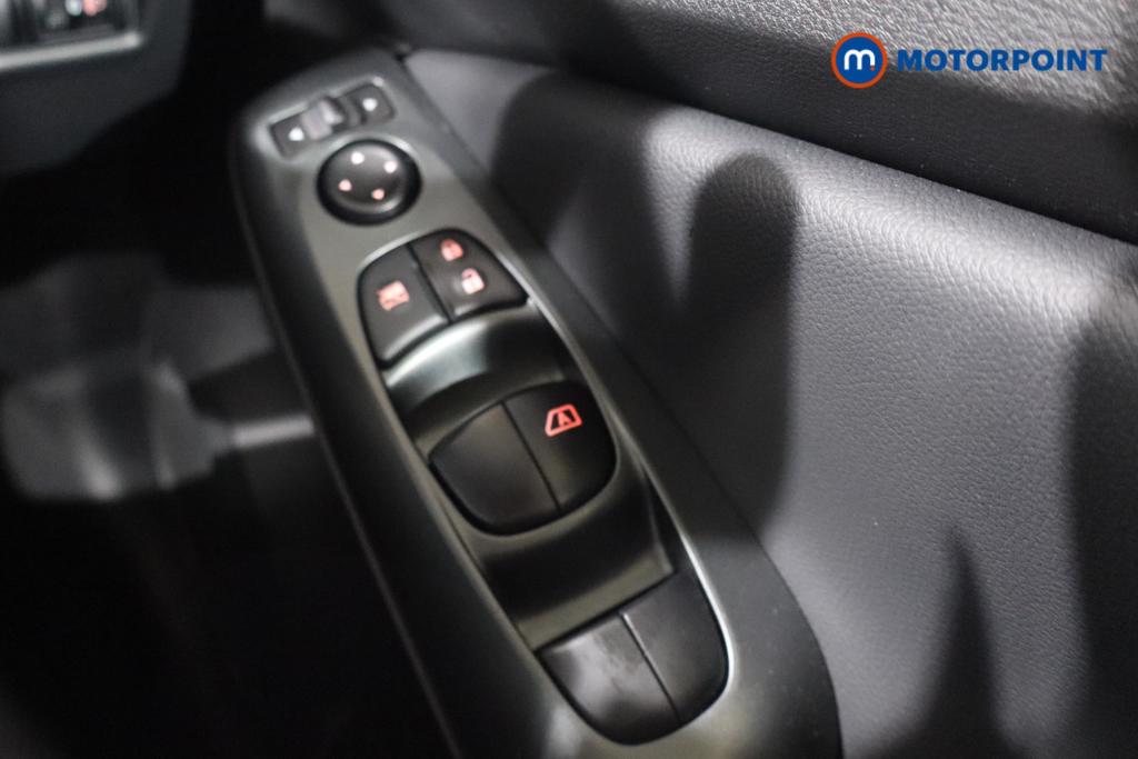 Nissan Juke Acenta Premium Automatic Petrol SUV - Stock Number (1635030) - 9th supplementary image