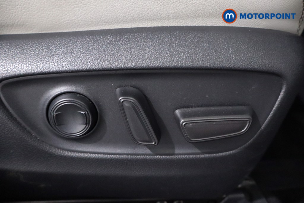 Toyota Rav4 Excel Automatic Petrol-Electric Hybrid SUV - Stock Number (1635079) - 24th supplementary image