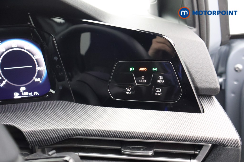 Volkswagen Golf R-Line Automatic Diesel Hatchback - Stock Number (1635148) - 7th supplementary image