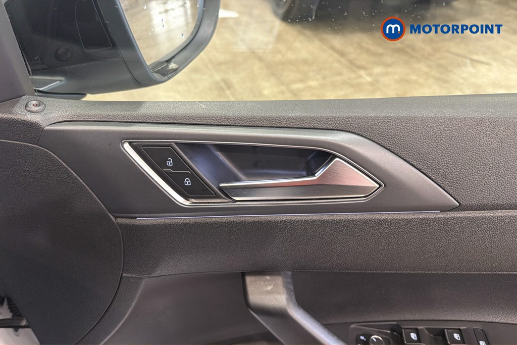 Volkswagen Taigo R-Line Manual Petrol SUV - Stock Number (1635472) - 42nd supplementary image