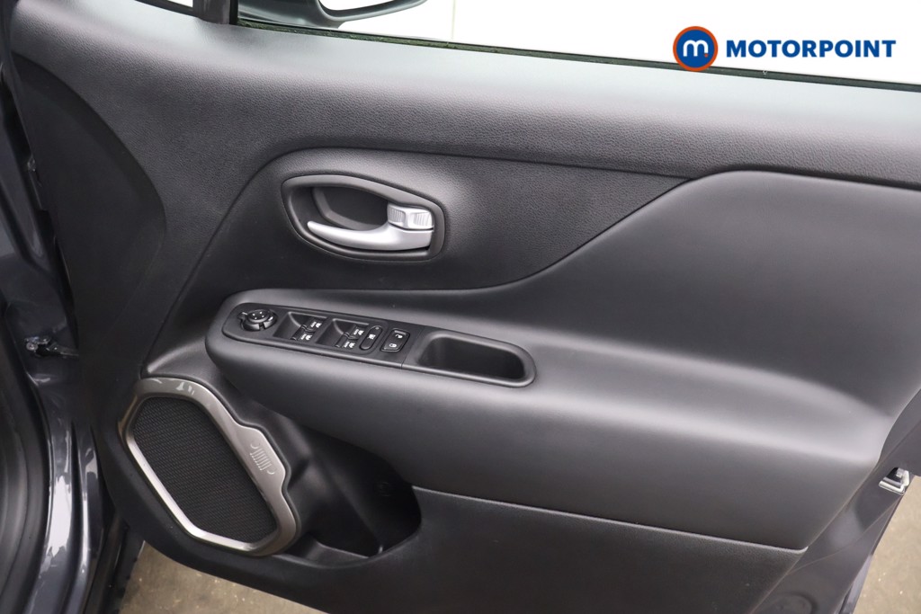 Jeep Renegade Altitude Automatic Petrol SUV - Stock Number (1635942) - 12th supplementary image