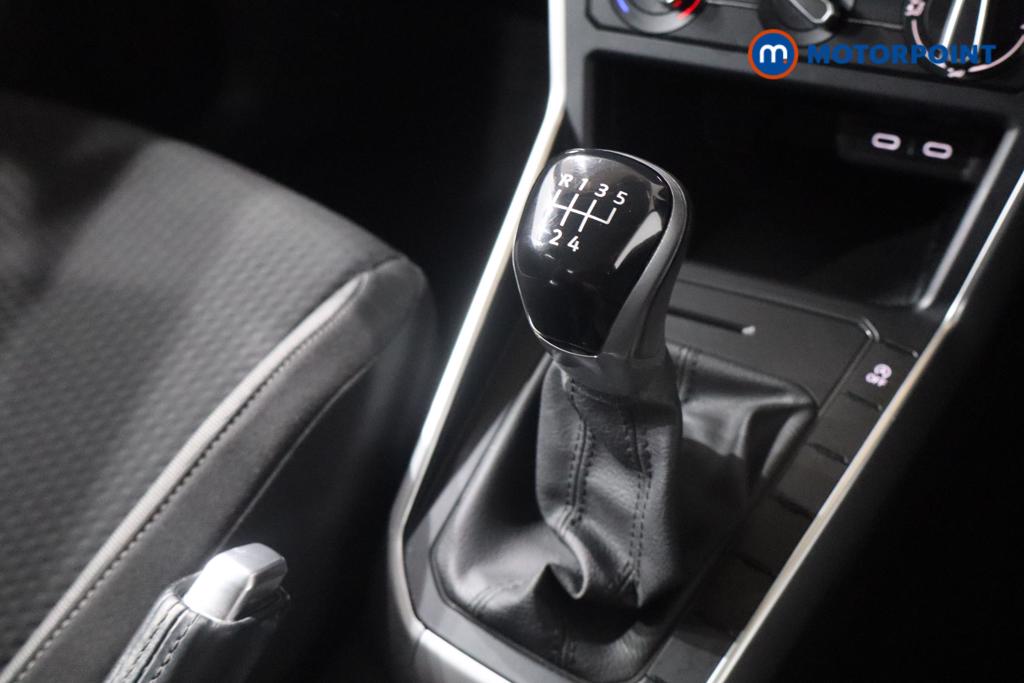 Volkswagen Polo Life Manual Petrol Hatchback - Stock Number (1636072) - 5th supplementary image