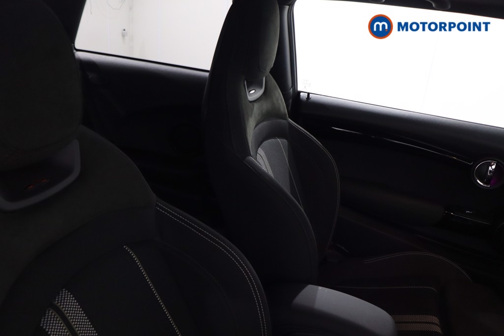 Mini Hatchback Cooper Sport Manual Petrol Hatchback - Stock Number (1636335) - 24th supplementary image