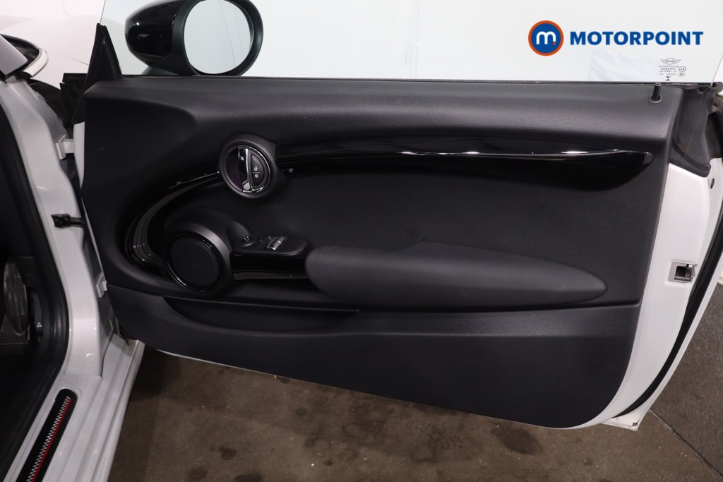 Mini Hatchback Cooper Sport Manual Petrol Hatchback - Stock Number (1636335) - 26th supplementary image