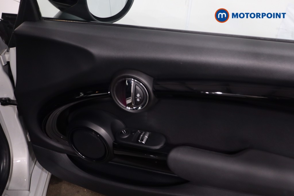 Mini Hatchback Cooper Sport Manual Petrol Hatchback - Stock Number (1636335) - 27th supplementary image