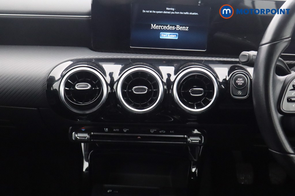 Mercedes-Benz A Class SE Manual Petrol Hatchback - Stock Number (1565052) - 4th supplementary image