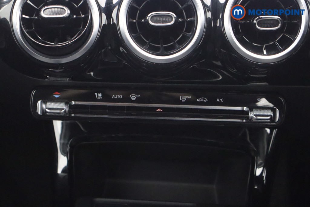 Mercedes-Benz A Class SE Manual Petrol Hatchback - Stock Number (1565052) - 5th supplementary image