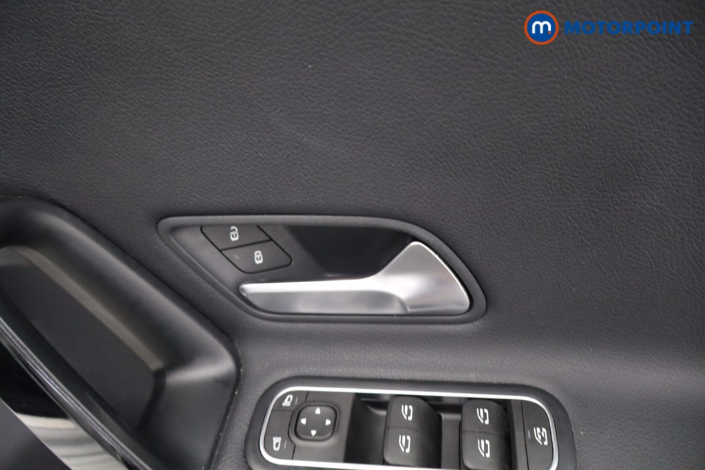 Mercedes-Benz A Class SE Manual Petrol Hatchback - Stock Number (1565052) - 17th supplementary image