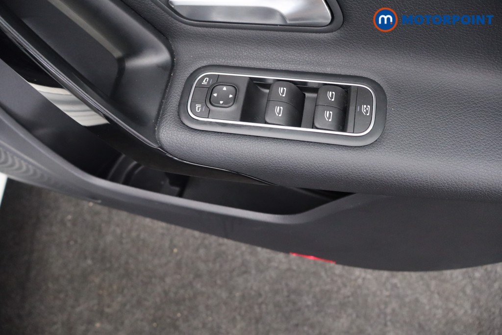 Mercedes-Benz A Class SE Manual Petrol Hatchback - Stock Number (1565052) - 18th supplementary image