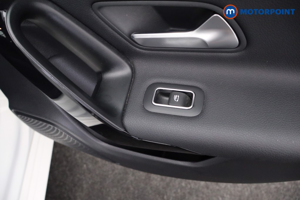 Mercedes-Benz A Class SE Manual Petrol Hatchback - Stock Number (1565052) - 24th supplementary image