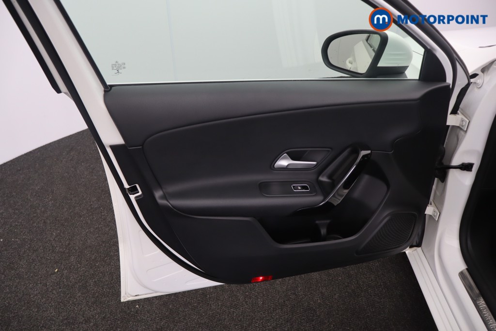 Mercedes-Benz A Class SE Manual Petrol Hatchback - Stock Number (1565052) - 31st supplementary image