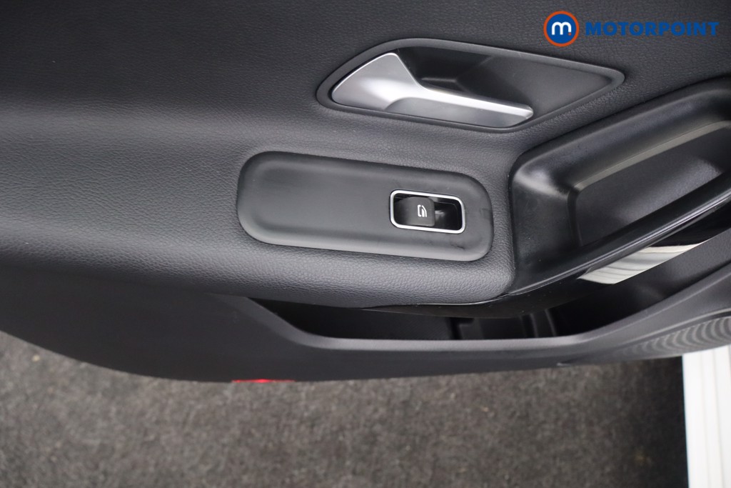 Mercedes-Benz A Class SE Manual Petrol Hatchback - Stock Number (1565052) - 33rd supplementary image