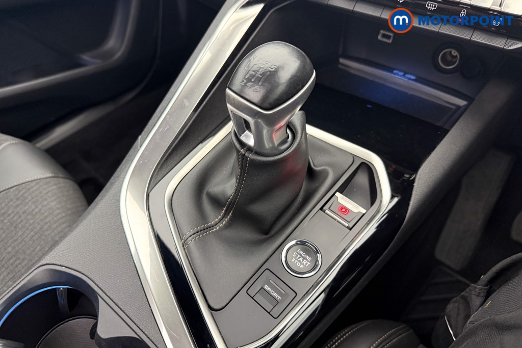Peugeot 3008 Gt Line Premium Manual Petrol SUV - Stock Number (1606202) - 5th supplementary image