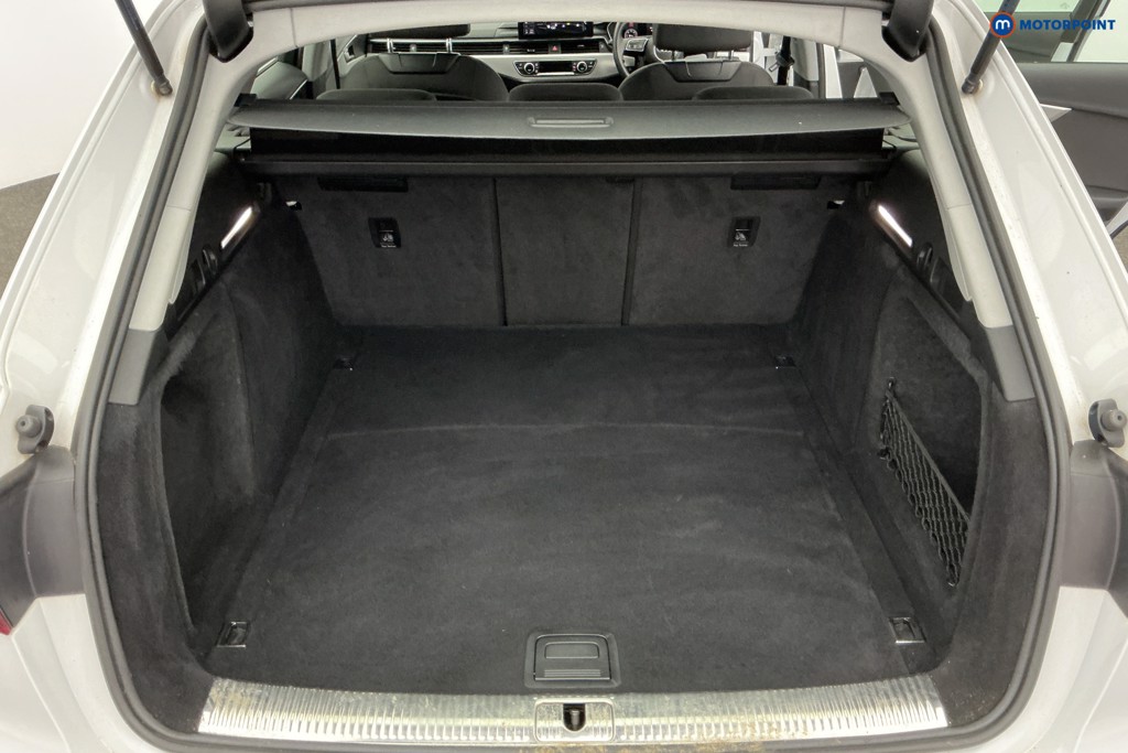 Audi A4 Technik Automatic Diesel Estate - Stock Number (1607543) - 3rd supplementary image
