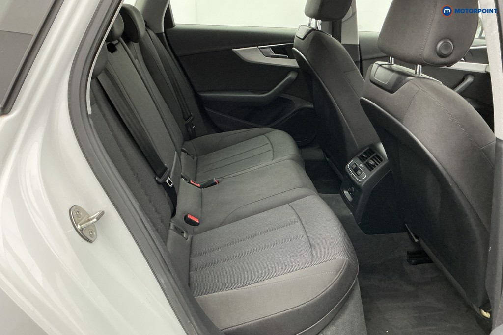 Audi A4 Technik Automatic Diesel Estate - Stock Number (1607543) - 4th supplementary image