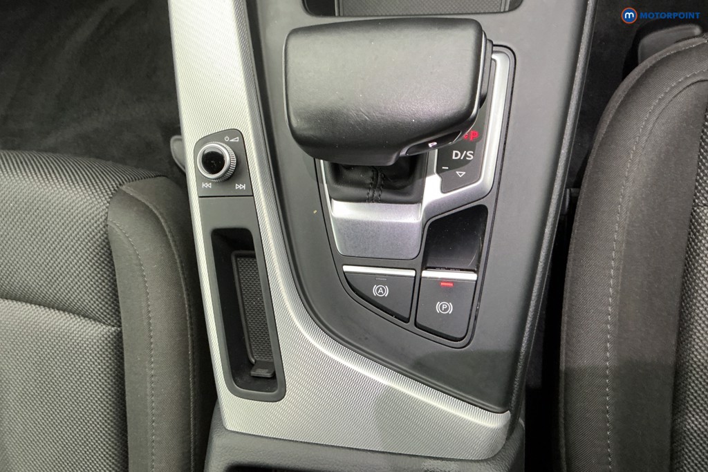 Audi A4 Technik Automatic Diesel Estate - Stock Number (1607543) - 17th supplementary image