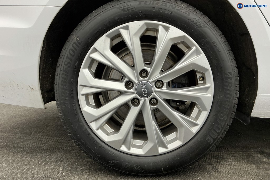 Audi A4 Technik Automatic Diesel Estate - Stock Number (1607543) - 39th supplementary image